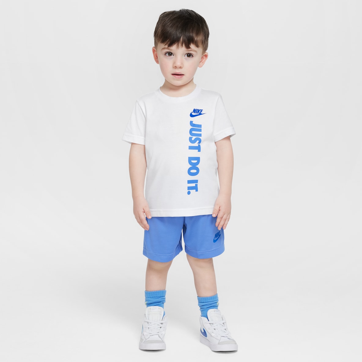 Nike Nike Toddler Graphic T-Shirt and Shorts Set
