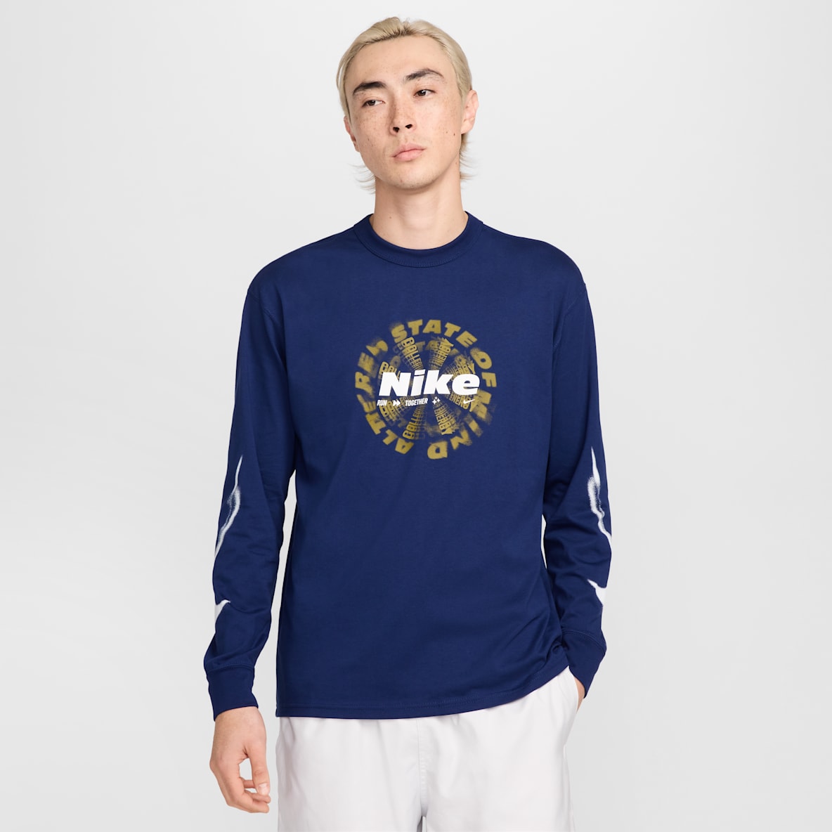 Nike Sportswear Nike Sportswear Men's Long-Sleeve Tee