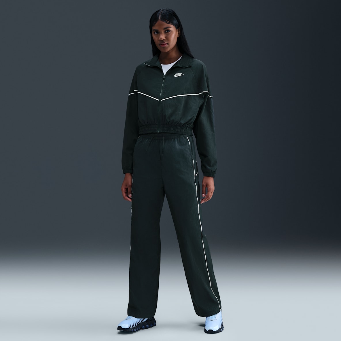Nike Windrunner Nike Windrunner Webhose mit offenem Saum und hohem Taillenbund (Damen)
