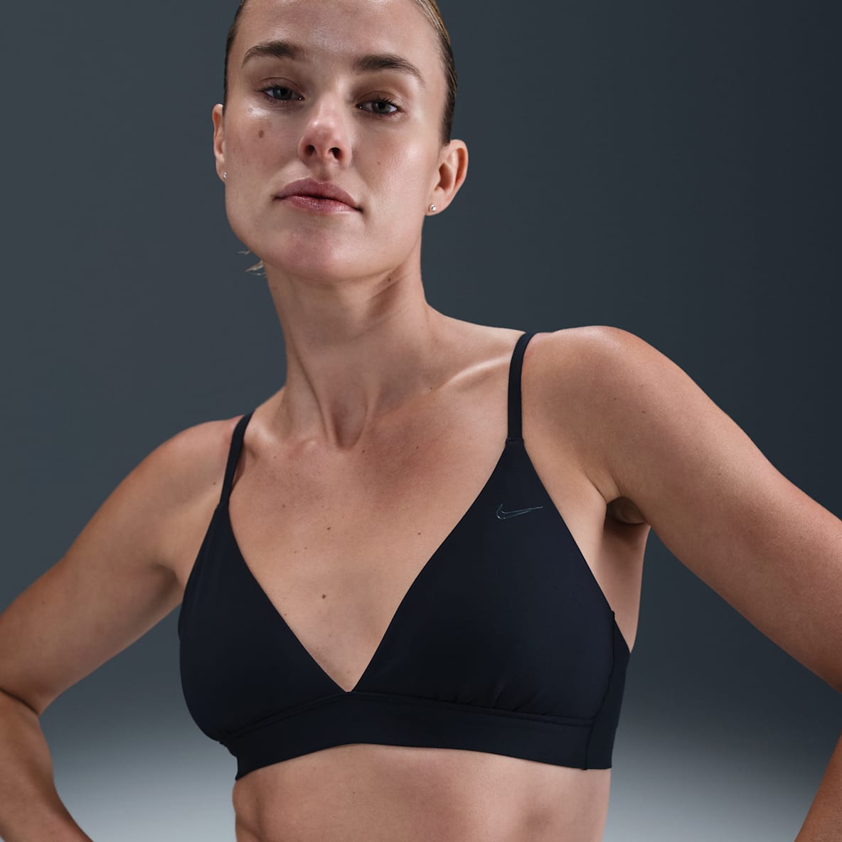 Nike Form Women's Light-Support Non-Padded Triangle Sports Bra