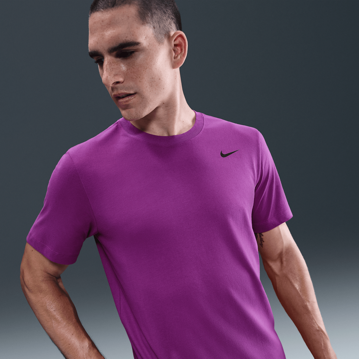 Nike Dri-FIT Nike Dri-FIT Men's Fitness T-Shirt
