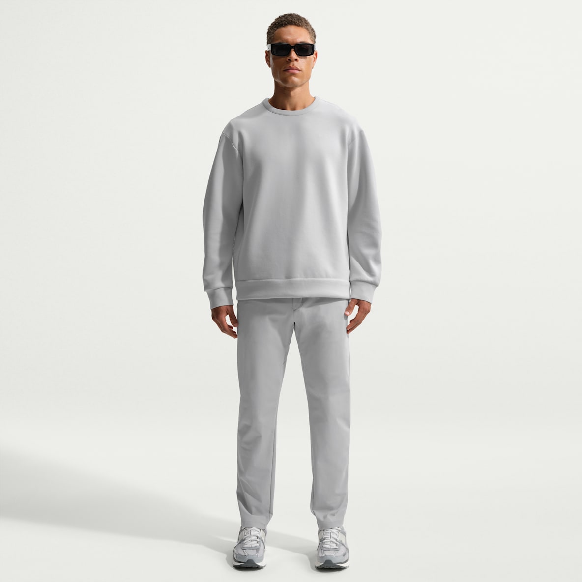 Nike 24.7 PerfectStretch Men's Dri-FIT Slim Chino Pants