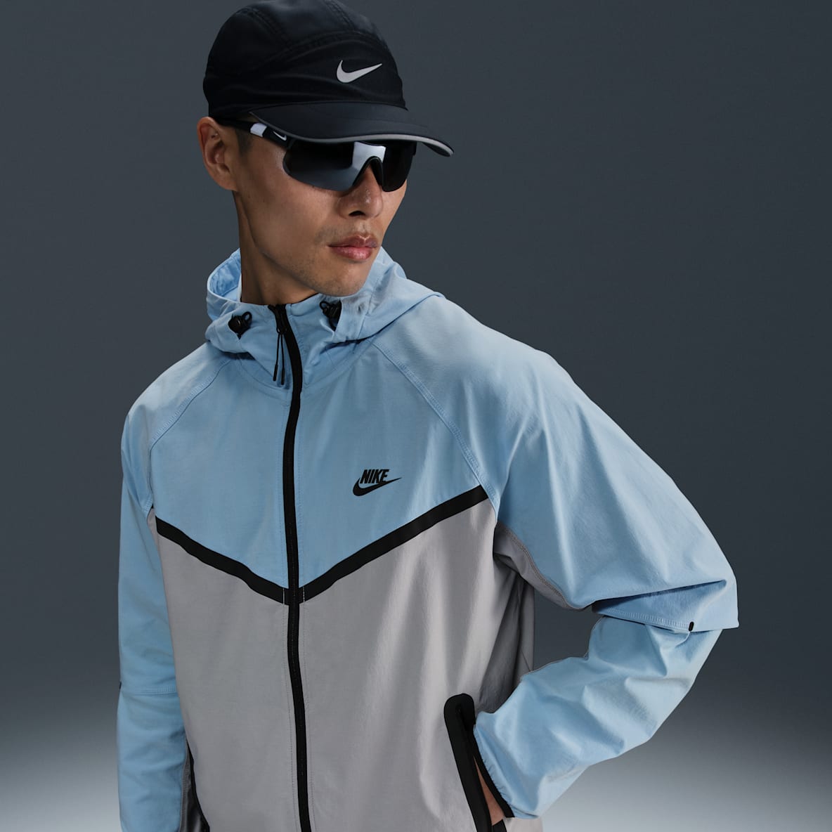 Nike Tech Nike Tech Men's Woven Full-Zip Windrunner Jacket