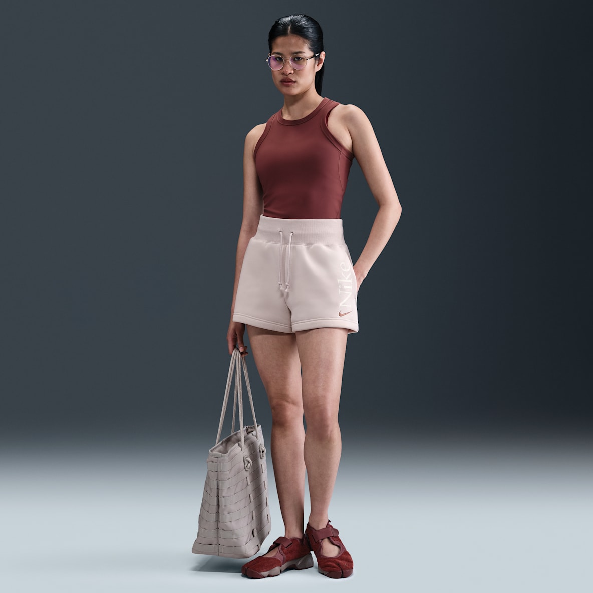 Nike Sportswear Phoenix Fleece Women's Loose High-Waisted 2" Logo Shorts