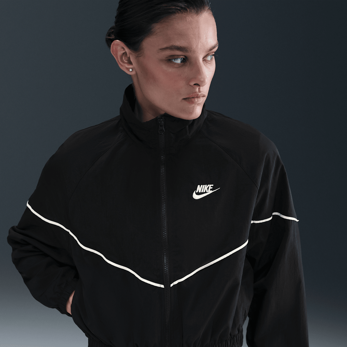Nike Sportswear Windrunner Nike Sportswear Windrunner Chamarra de tejido Woven para mujer