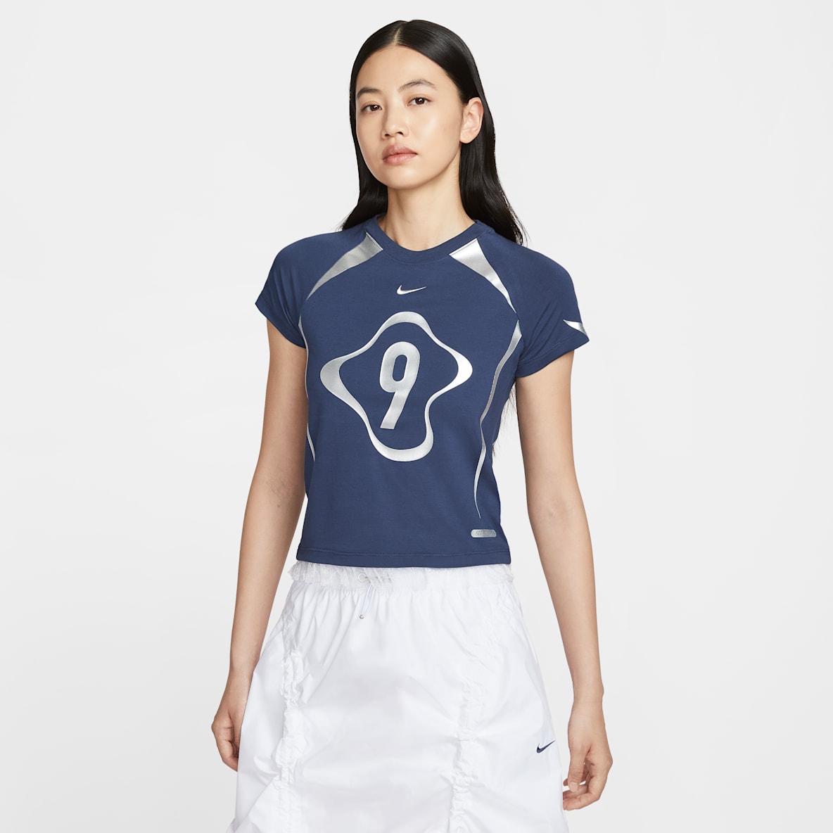 ナイキ スポーツウェア チル ニット ナイキ スポーツウェア チル ニット ウィメンズ グラフィック Tシャツ