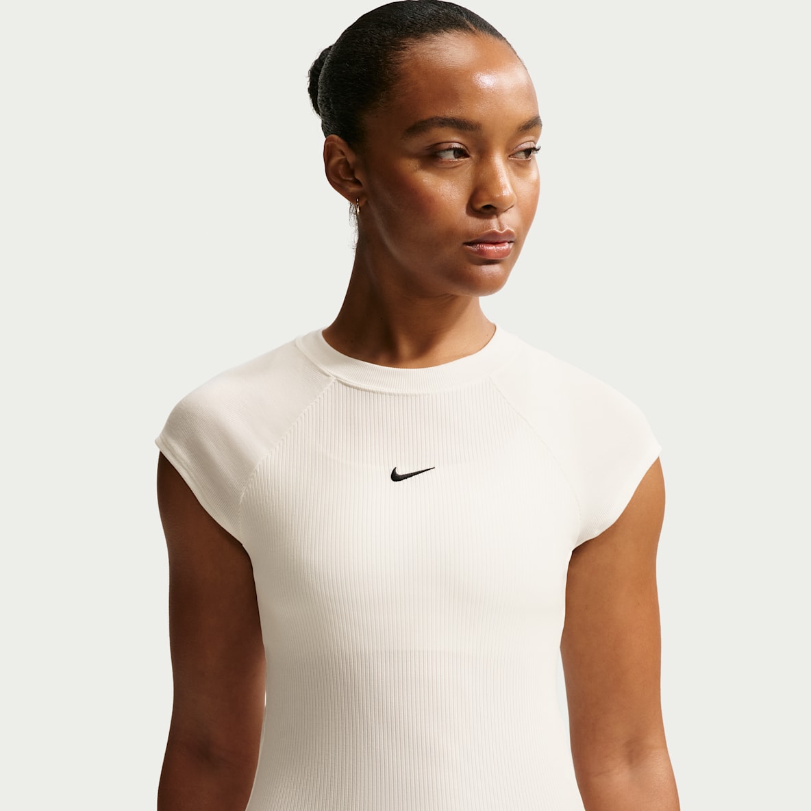 Nike Sportswear Chill Knit Women's Tight Short-Sleeve Ribbed Top