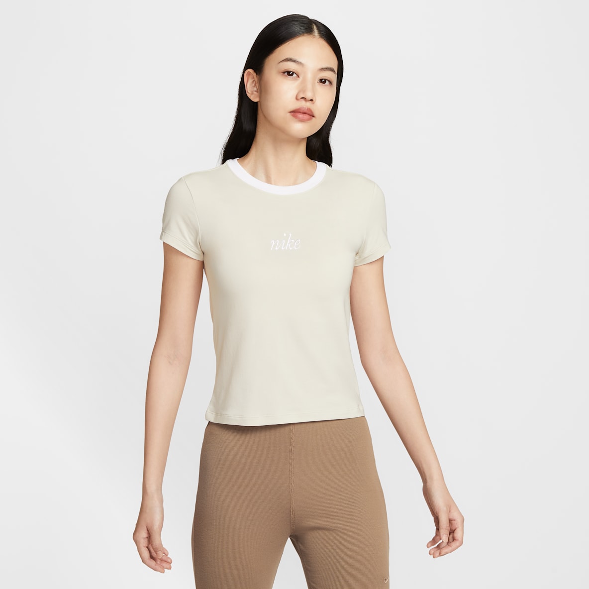 Nike Sportswear Chill Knit Nike Sportswear Chill Knit Women's Slim Cropped Tee