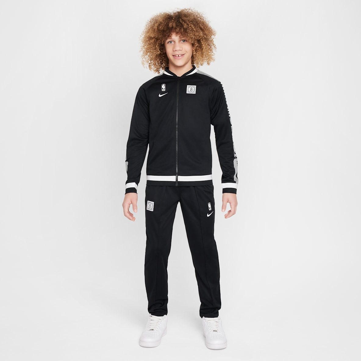 Brooklyn Nets Starting 5 Courtside Brooklyn Nets Starting 5 Courtside Older Kids' Nike Dri-FIT NBA Tracksuit