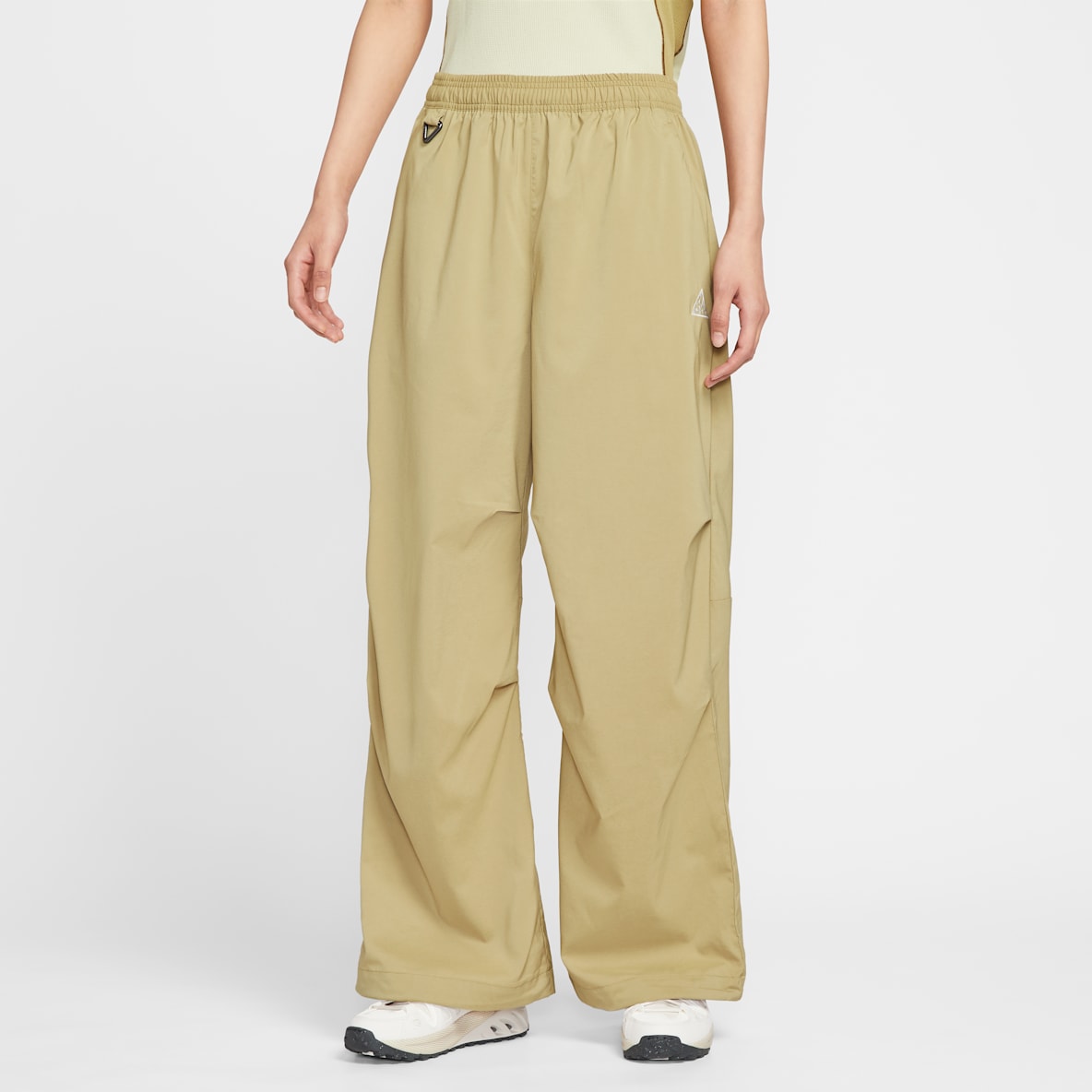 ナイキ ACG "Activitorium" ウィメンズ ハイウエスト UV パンツ