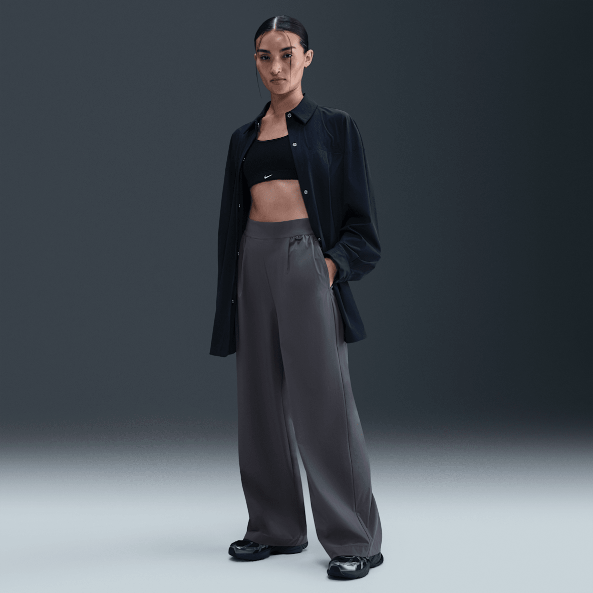 Nike 24.7 PerfectStretch Nike 24.7 PerfectStretch Women's Dri-FIT High-Waisted Loose Wide-Leg Trousers