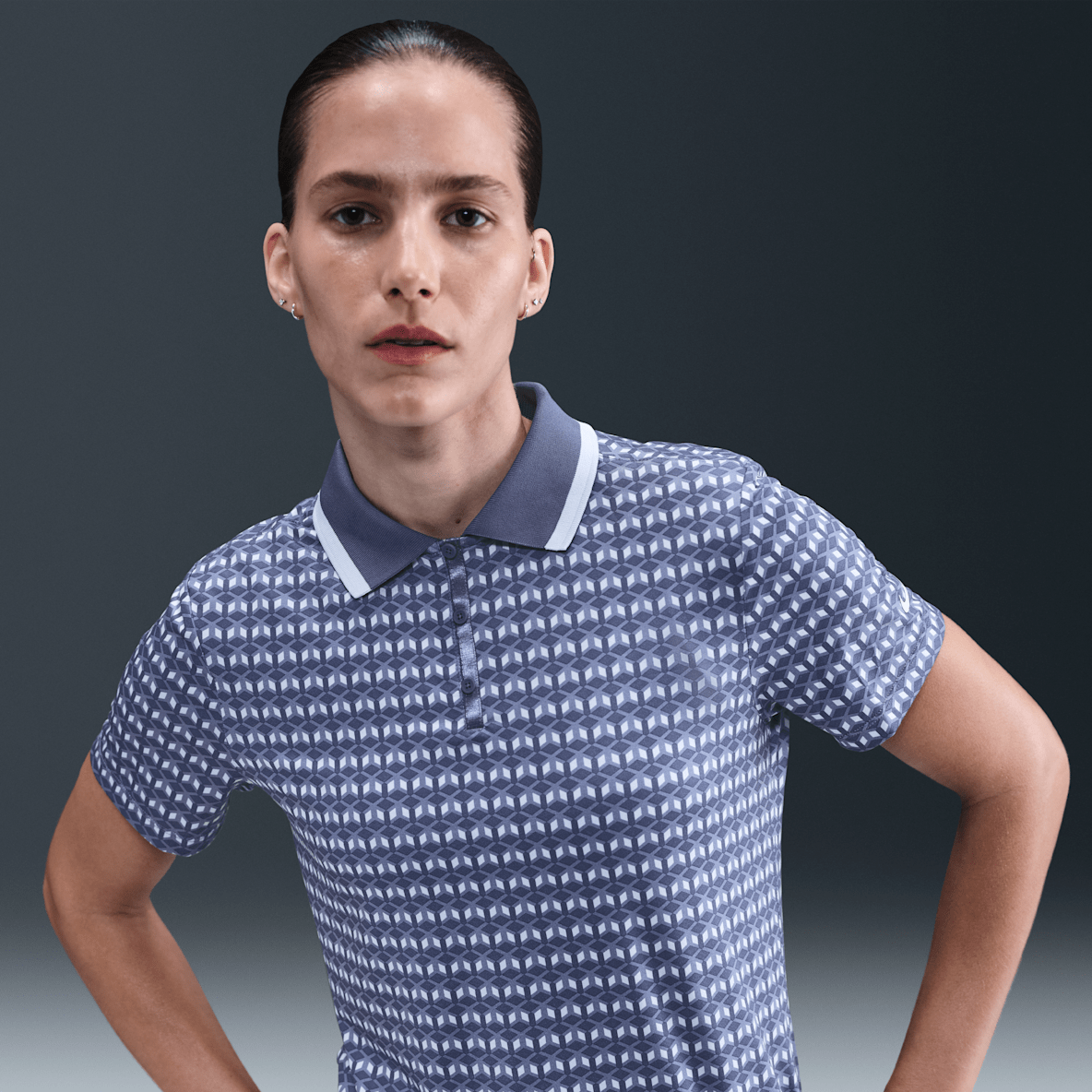 Nike Tour Nike Tour Kurzärmliges Golf-Poloshirt mit Print und Dri-FIT-Technologie (Damen)