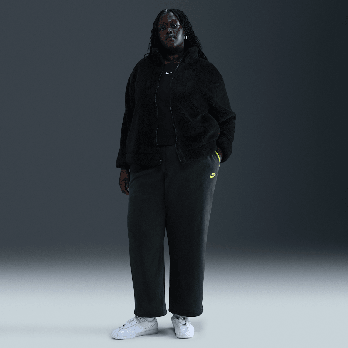 Nike Sportswear Club Fleece Nike Sportswear Club Fleece Women's Mid-Rise Wide Leg Cozy Pants (Plus Size)