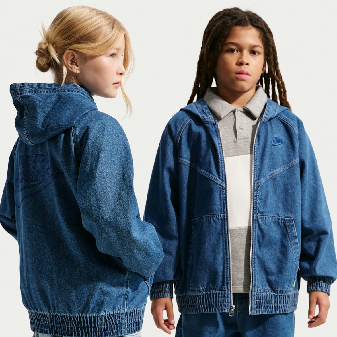 Nike Sportswear Collection Veste ado en denim à capuche et zip