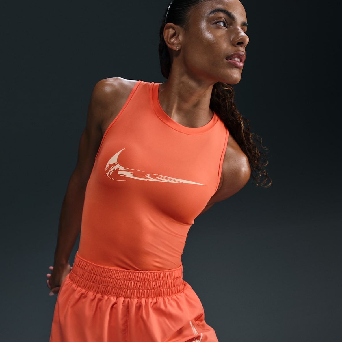 Nike One Camiseta de tirantes de correr Dri-FIT con gráfico para mujer