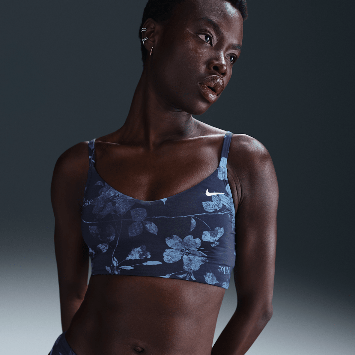 Nike Swim Women's V-Neck Midkini