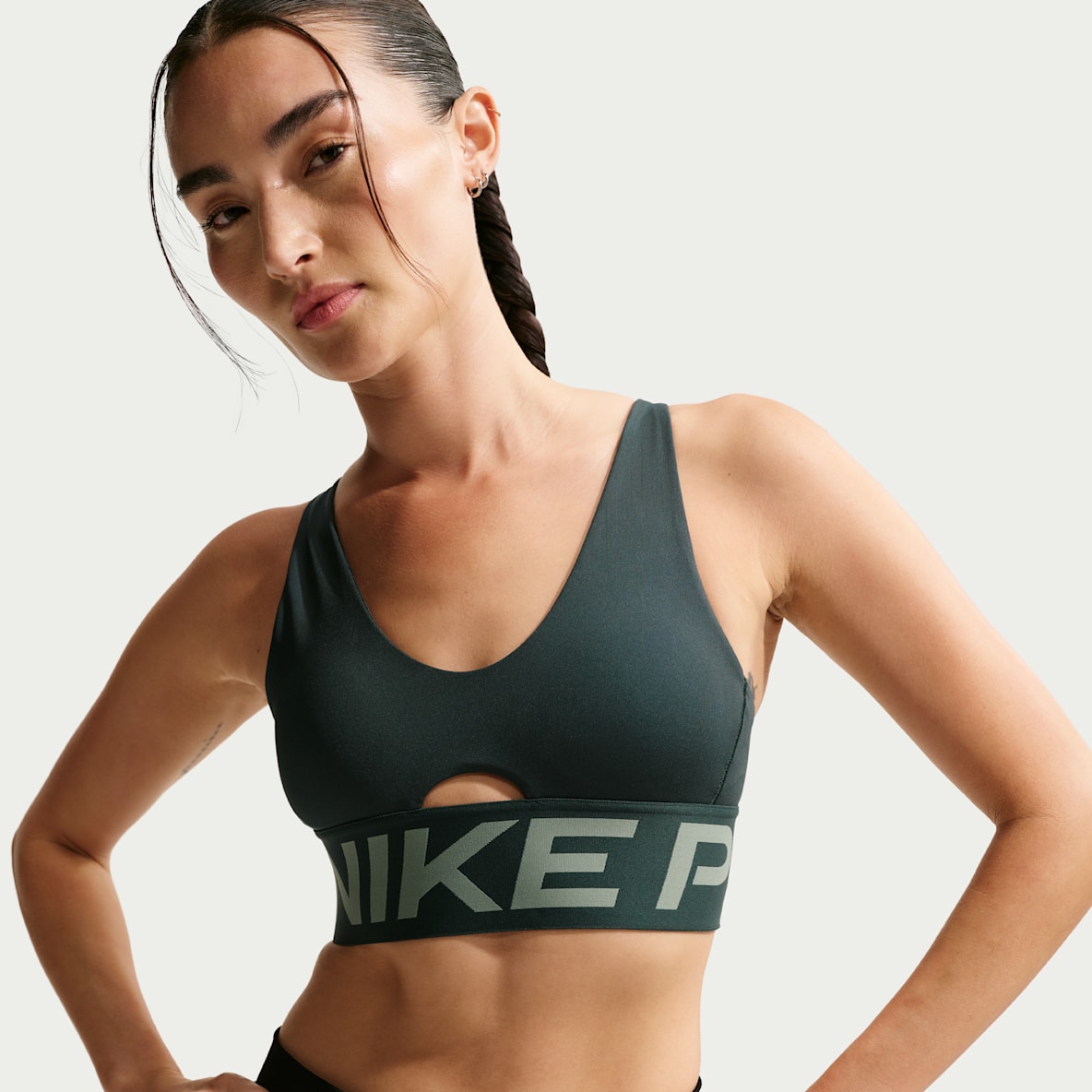 나이키 프로 인디 플런지 나이키 프로 인디 플런지 여성 미디엄 서포트 패드 스포츠 브라