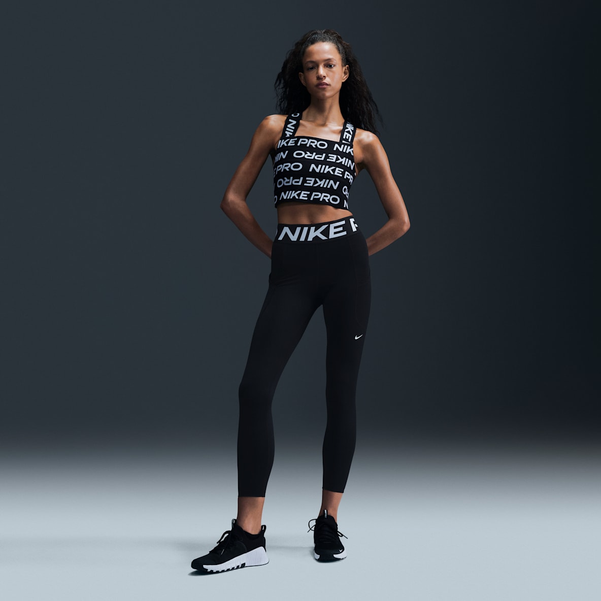 Nike Pro Sculpt Nike Pro Sculpt Leggings tiro alto de 7/8 con bolsillos para mujer