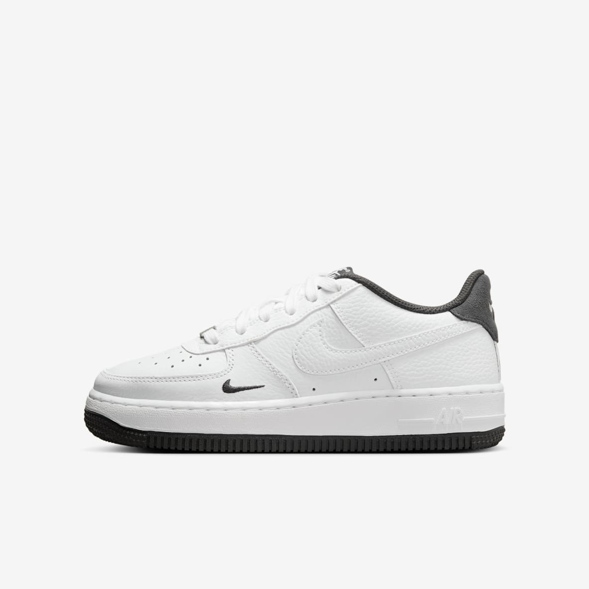 Nike Air Force 1 LV8 Nike Air Force 1 LV8 Sko til store barn