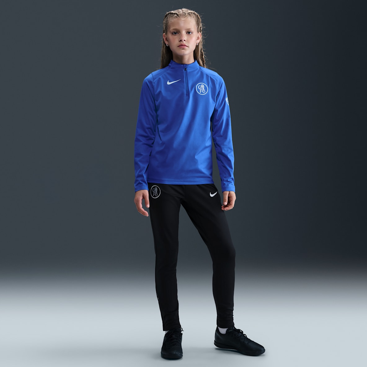 Chelsea F.C. Strike Third Chelsea F.C. Strike Third Older Kids' Nike Dri-FIT Total 90 Football Knit Pants