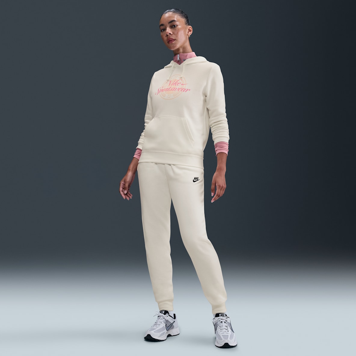 Nike Sportswear Club Fleece Nike Sportswear Club Fleece Joggers de tiro medio para mujer