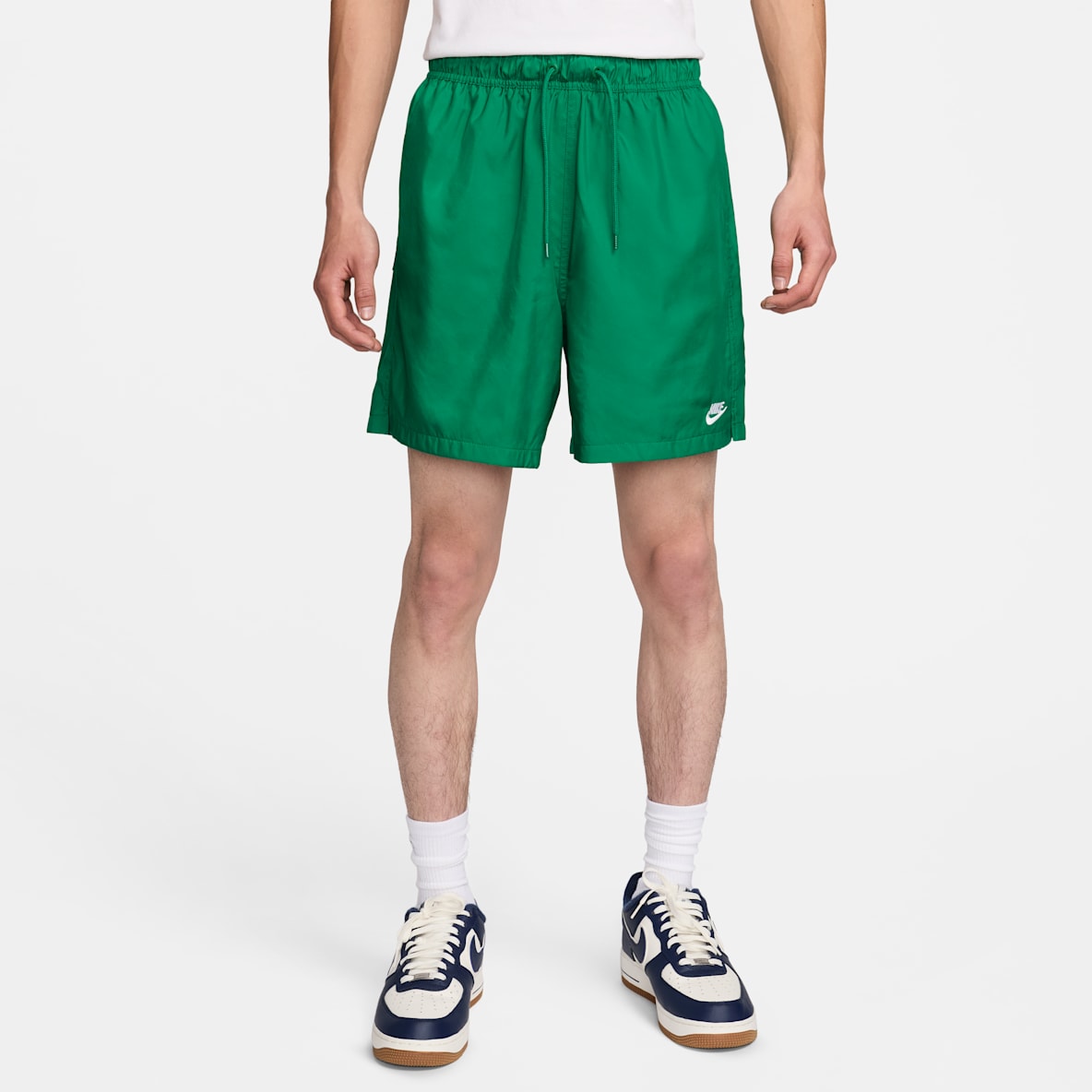 Nike Club Men's Woven Flow Shorts