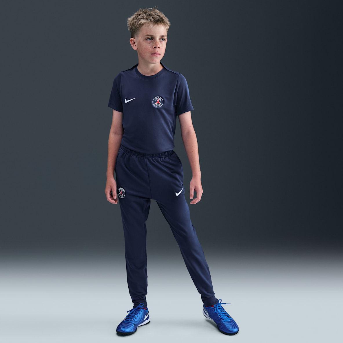 Paris Saint-Germain Strike Paris Saint-Germain Strike Strick-Fußballhose mit Nike Dri-FIT-Technologie (ältere Kinder)