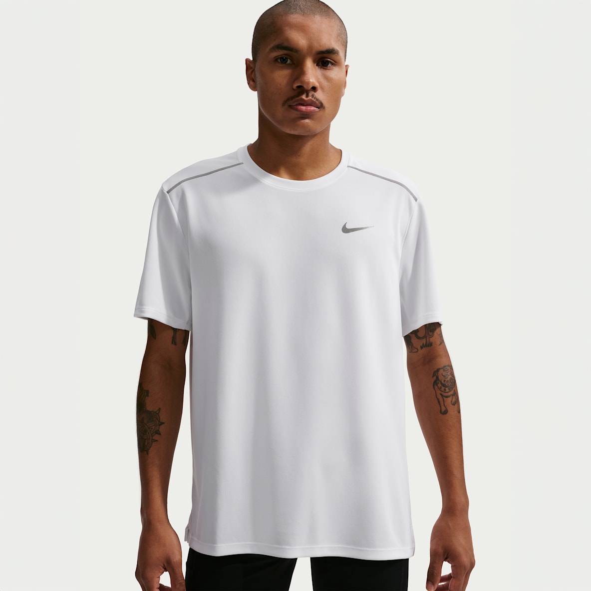 Nike Miler Playera de correr de manga corta Dri-FIT con protección contra los rayos UV para hombre