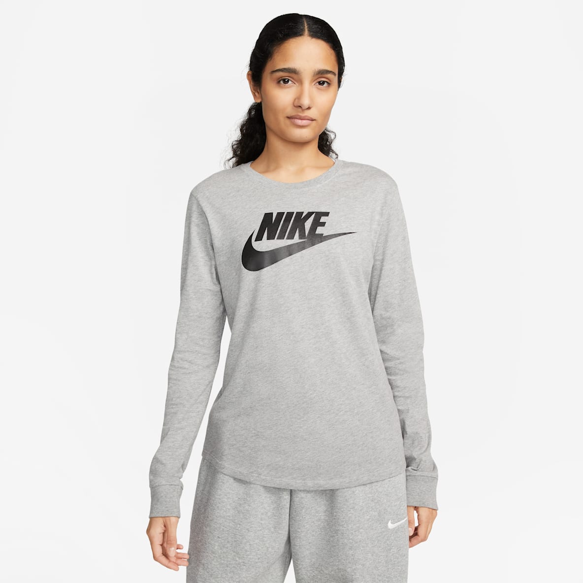 Nike Sportswear Essentials Women's Long-Sleeve Logo T-Shirt