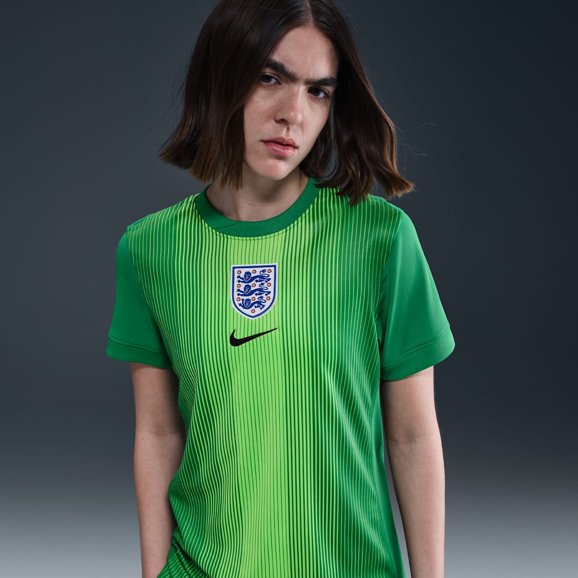 England 2025/26 Stadium Goalkeeper Women's Nike Dri-FIT Football Replica Short-Sleeve Shirt