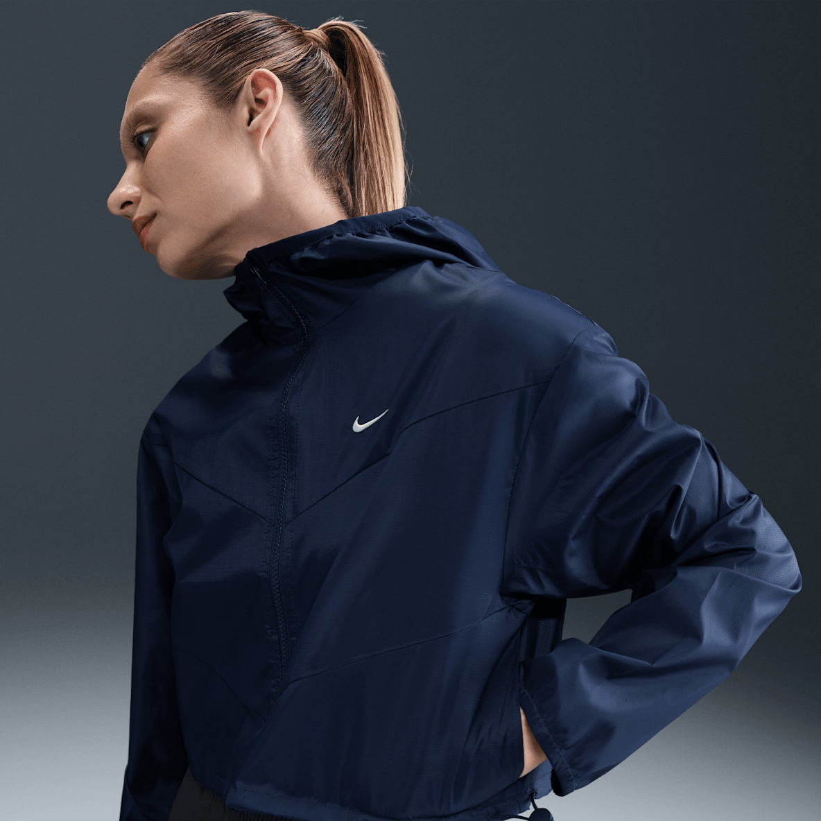 Nike Sportswear Windrunner Nike Sportswear Windrunner Women's Loose Woven Hooded Jacket