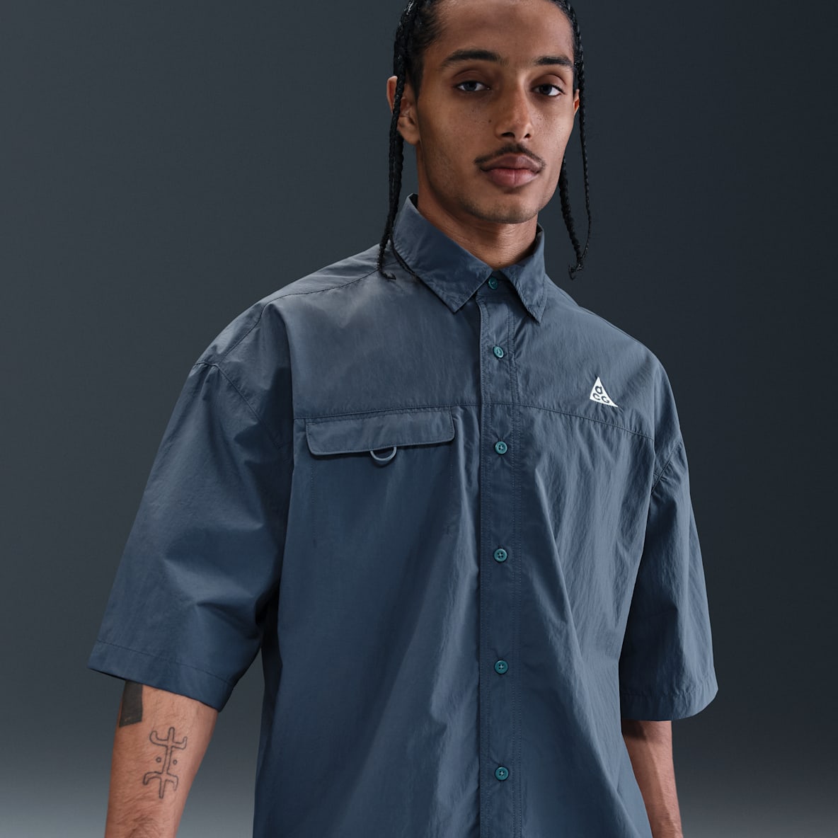Nike ACG « Orb Weaver » Nike ACG « Orb Weaver » Haut à manches courtes déperlant avec protection UV