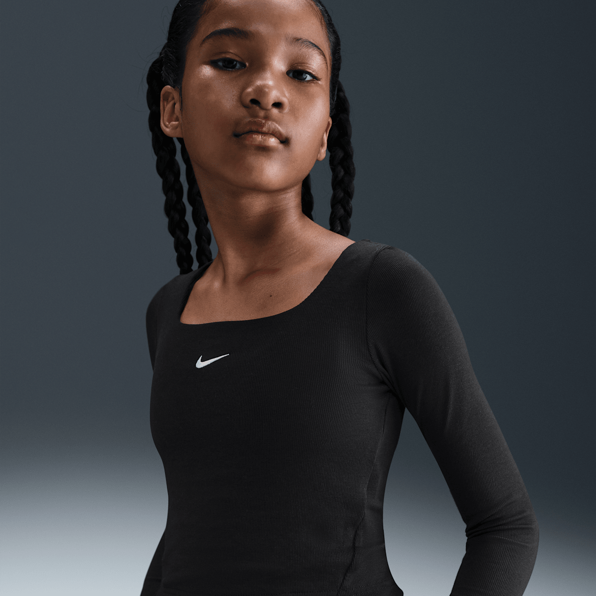 Nike Sportswear Nike Sportswear Tričko s dlouhým rukávem a čtvercovým výstřihem pro větší děti (dívky)