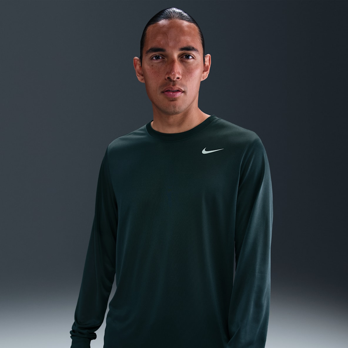 Nike Dri-FIT Legend Nike Dri-FIT Legend Langermet treningsoverdel til herre