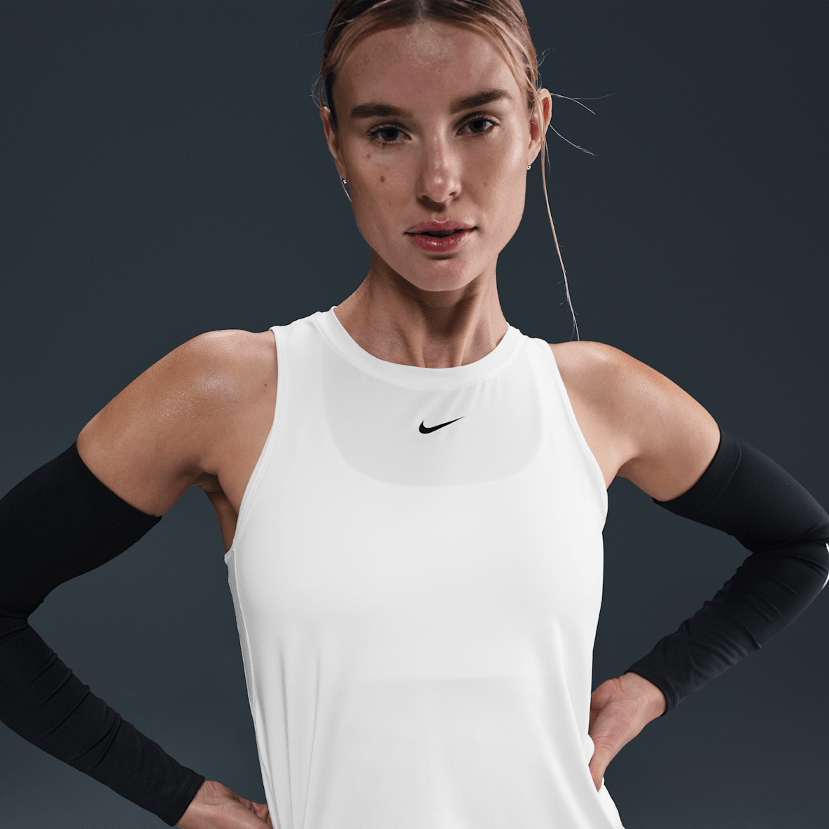 Nike One Classic Nike One Classic Dri-FIT tanktop voor dames