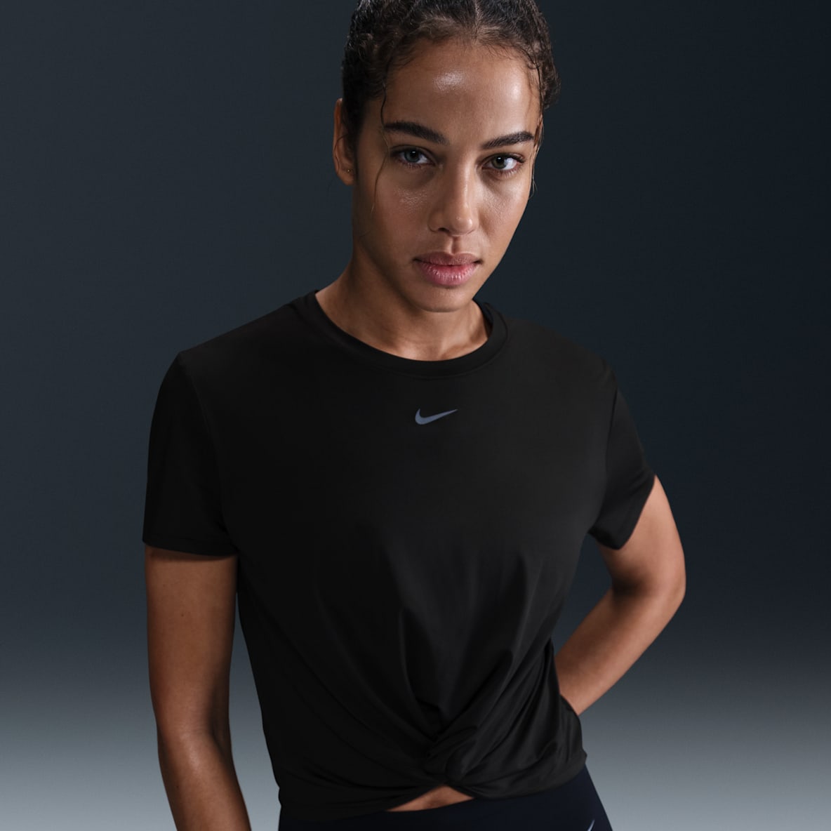 Nike One Classic Twist Playera de manga corta Dri-FIT para mujer