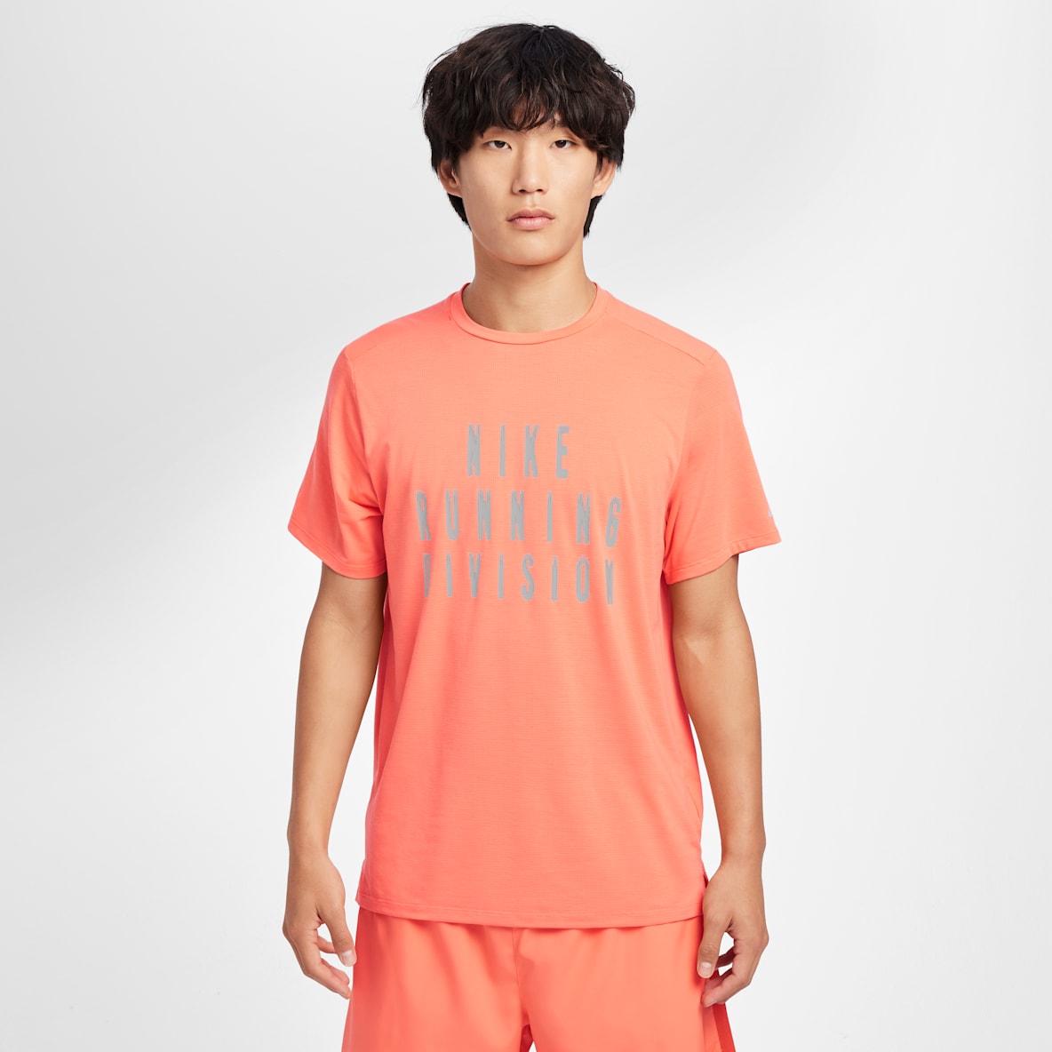 Nike Rise 365 Running Division Men's Dri-FIT Short-Sleeve Running Top