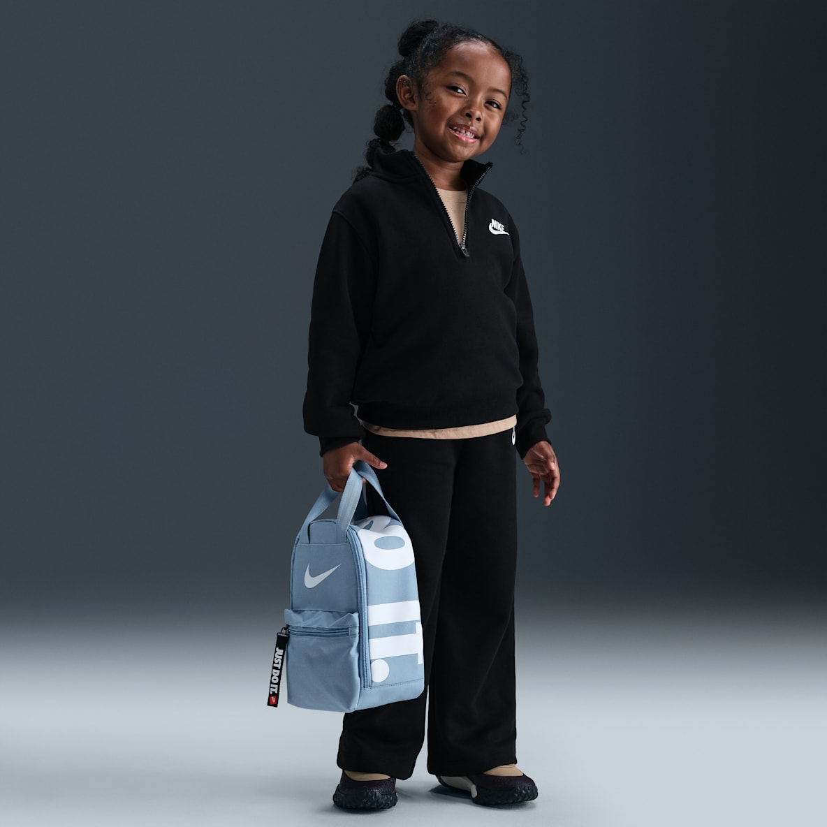Nike Nike Conjunto de 2 piezas Club Fleece de pierna ancha para niños talla pequeña