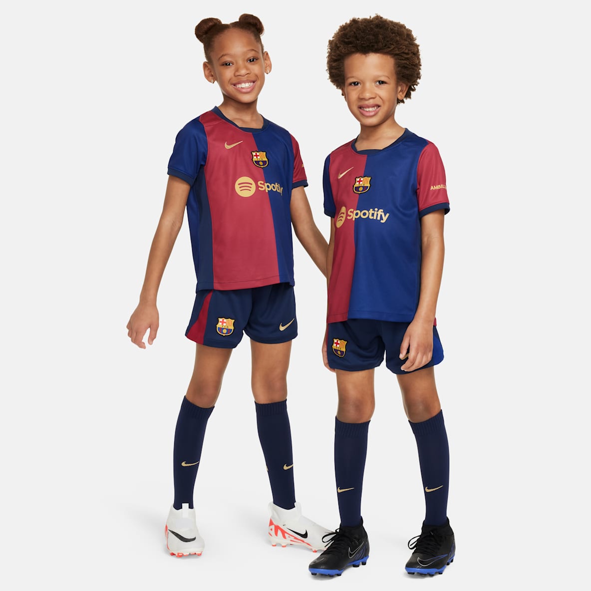 F.C. Barcelona 2024/25 Stadium Home Younger Kids' Nike Football Replica 3-Piece Kit