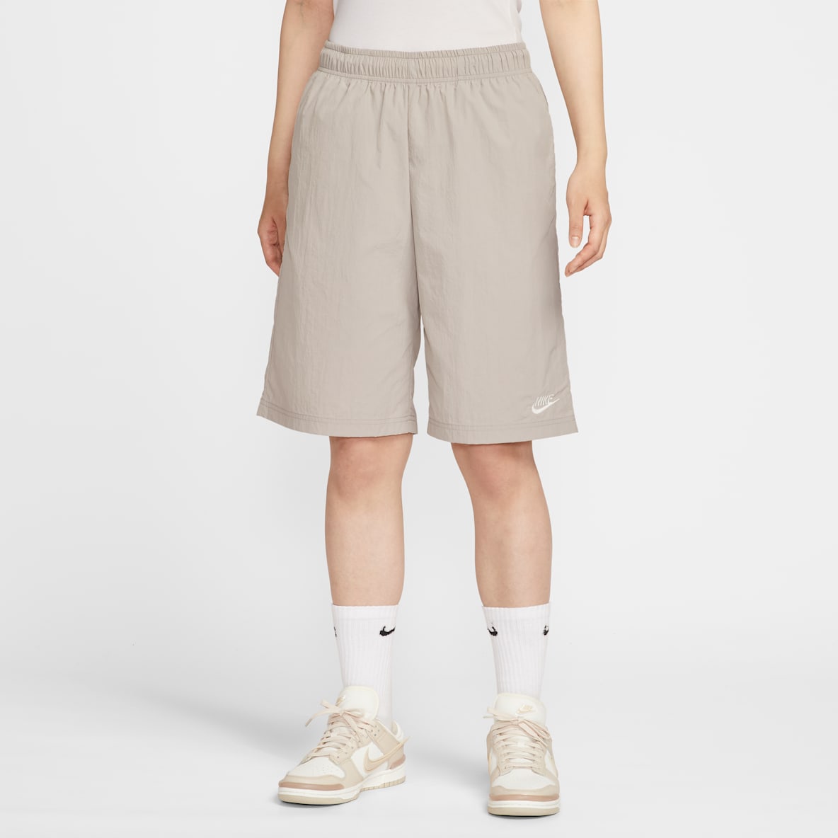 Nike Sportswear Women's Mid-Rise Loose Knee-Length Shorts