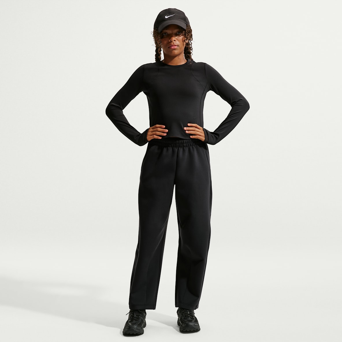 Nike MAVN Girls' High-Rise Therma-FIT Knit Trousers