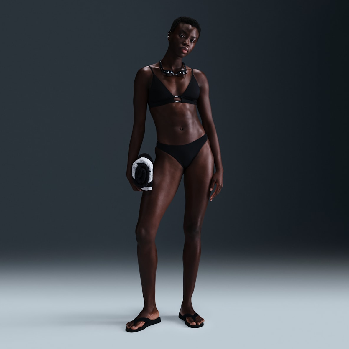 Nike Swim Effortless Essential Women's Sling Bikini Bottom