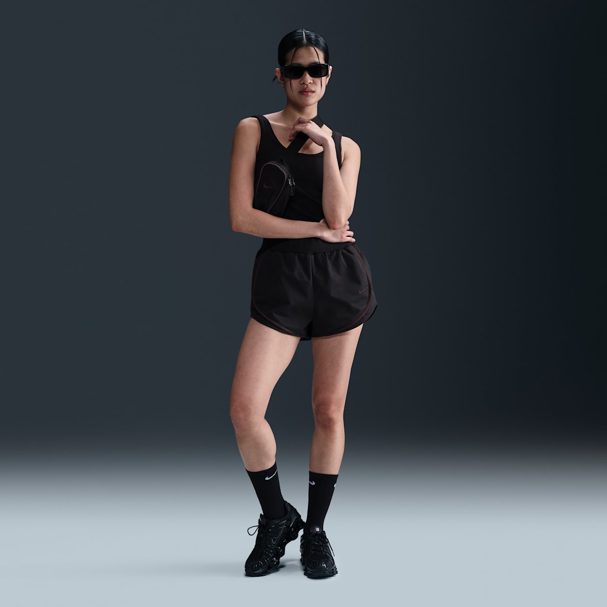 Nike Sportswear Collection Short taille mi-haute en sergé pour femme