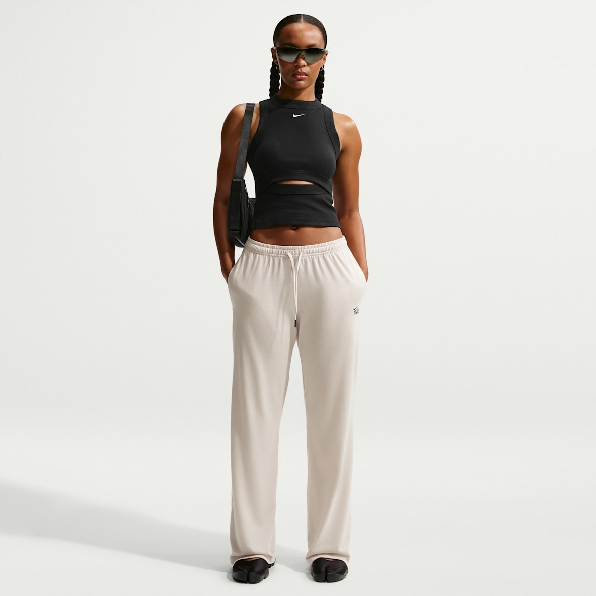 Nike Sportswear Chill Knit Women's Mid-Rise Lightweight Open-Hem Trousers