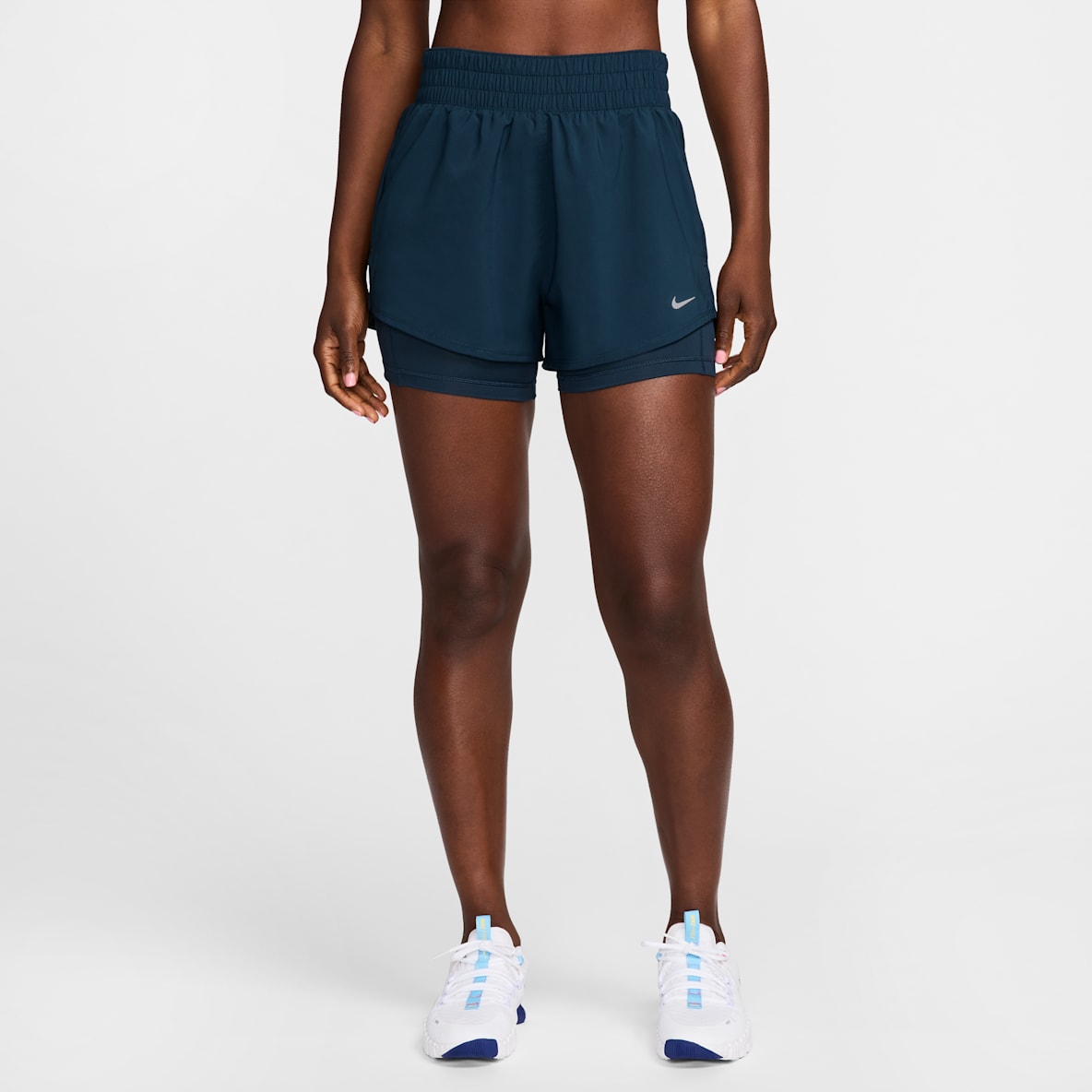 Nike One Nike One Shorts 2 en 1 Dri-FIT de tiro alto de 8 cm para mujer