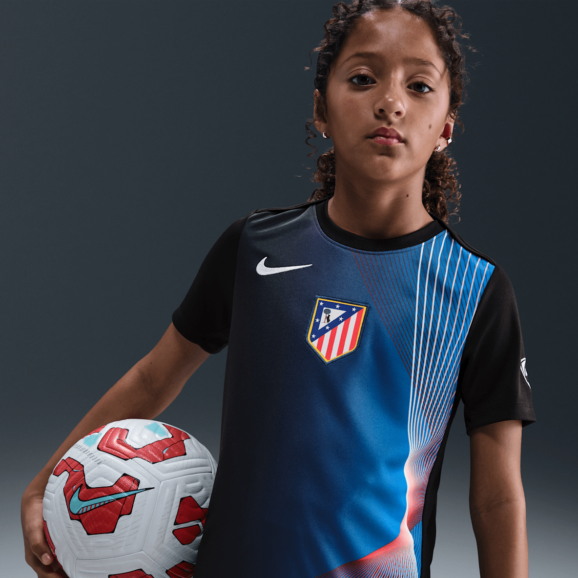 Atlético Madrid Academy Pro 3e tenue Atlético Madrid Academy Pro 3e tenue Haut de foot d'avant-match Nike Dri-FIT pour ado