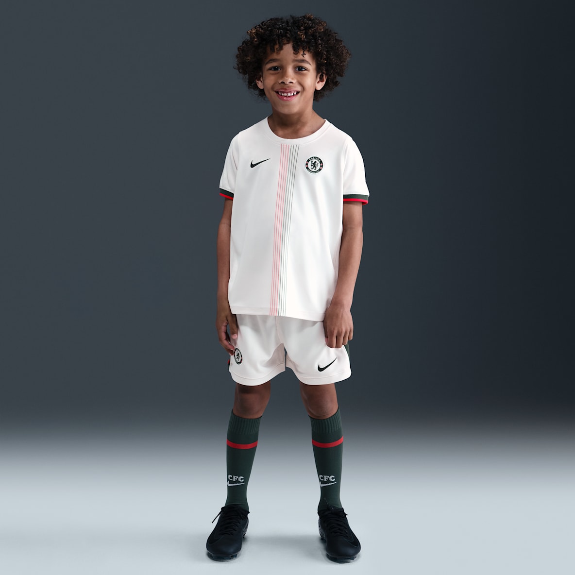 Chelsea F.C. 2025/26 Stadium Away Chelsea F.C. 2025/26 Stadium Away Younger Kids' Nike Football Replica 3-Piece Kit