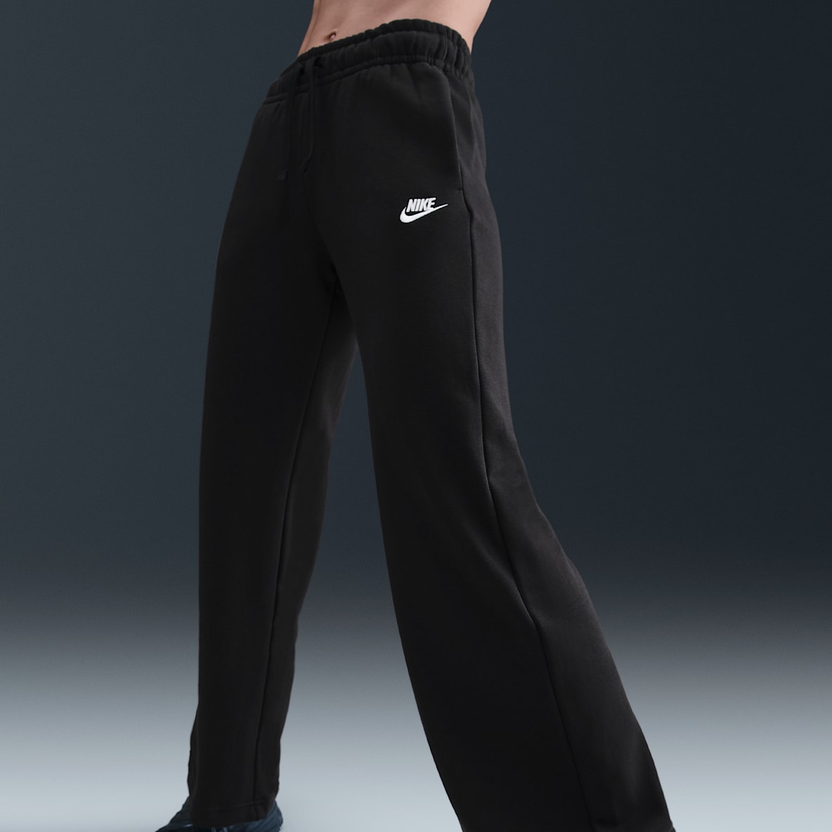 Nike Sportswear Club Fleece Women's Mid-Rise Wide-Leg Tracksuit Bottoms