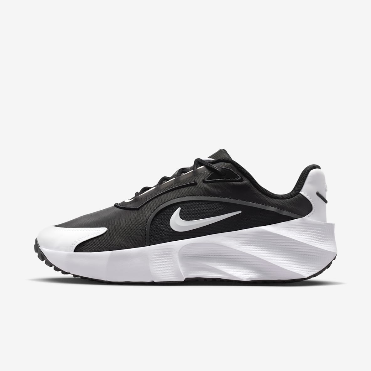 Nike Aura Edge Women's Shoes