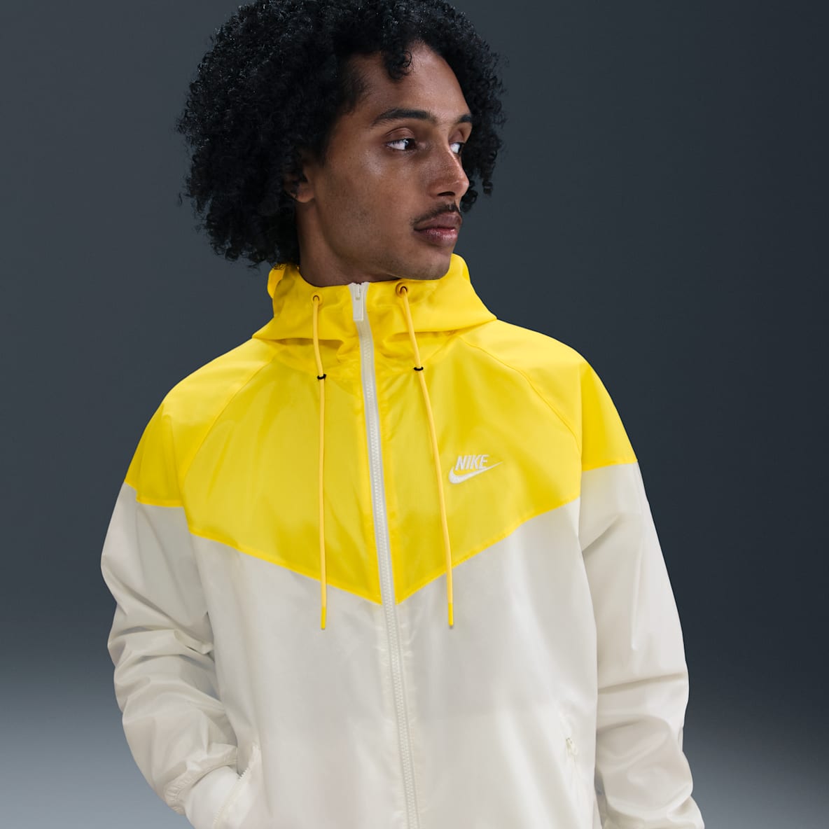 Nike Sportswear Windrunner Nike Sportswear Windrunner Chamarra con gorro para hombre